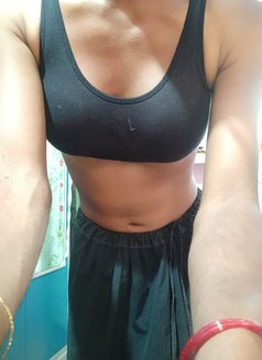 Siri - Transsexual escort in Chennai Photo 4 of 4