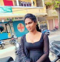 Siri Honey - Transsexual escort in Hyderabad