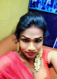 Siri Honey - Transsexual escort in Hyderabad Photo 6 of 6
