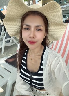 Siri - puta in Pattaya Photo 7 of 7