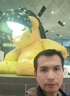 Ron Thailand - Male escort in Bangkok Photo 1 of 7