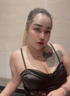 Sirin - escort in Khobar Photo 5 of 9