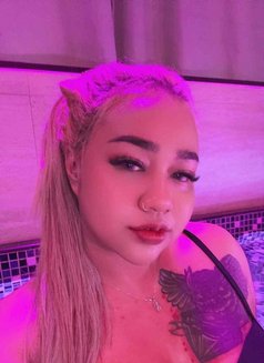 Sirin - escort in Khobar Photo 8 of 9