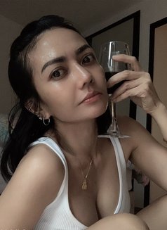 Sirin - masseuse in Bangkok Photo 22 of 24