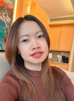 Sisca - escort in Jakarta Photo 1 of 9