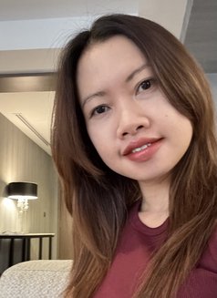 Sisca - escort in Jakarta Photo 5 of 9