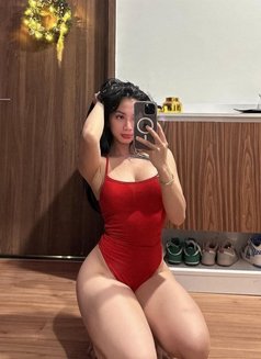 Sasha - escort in Jakarta Photo 2 of 5