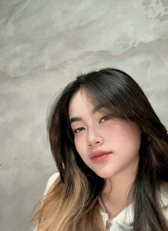 Sishi - escort in Bali Photo 5 of 5