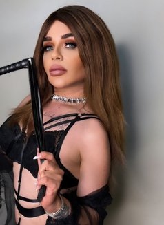 Sisi - Transsexual escort in Dubai Photo 4 of 8