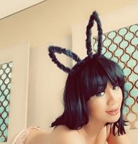 Sisil Cantik - Transsexual escort in Singapore