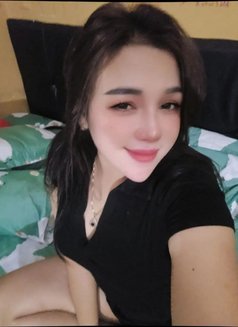 Sisil - masseuse in Bali Photo 2 of 2