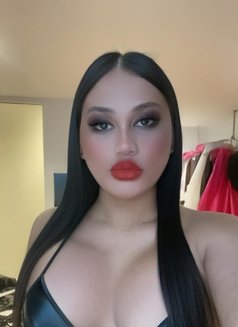 MISS C. SUCK AND FUCK/SUBDOM ROLEPLAY - Transsexual escort in Bangkok Photo 14 of 22