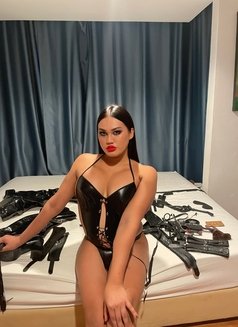 MISS C. Fantasy-Maker/Assplay/Camshow - Acompañantes transexual in Bangkok Photo 15 of 18