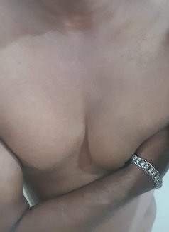 Sissy Mike Therapist - Masajista in Dubai Photo 2 of 17