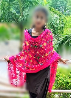 Shital - puta in Lucknow Photo 3 of 4