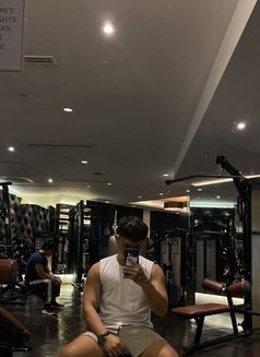 Siv - Male escort in Manila Photo 8 of 9