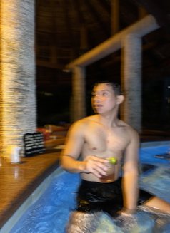Siv New - Male escort in Manila Photo 1 of 8