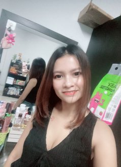 Siwan - escort in Bangkok Photo 2 of 4