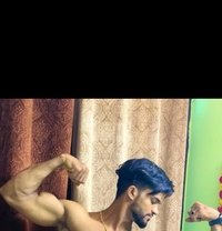 Six Pack - Male escort in New Delhi