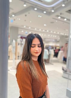 Siya 21y From India Original Pictures - puta in Dubai Photo 3 of 5