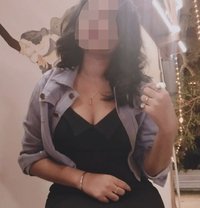 Siya꧁ Cam & Real meet ꧂, escort - puta in Ahmedabad