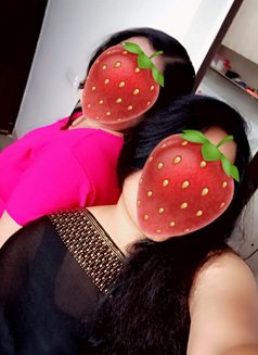 Siya & Divya Real Meet & Cam Session - escort in New Delhi Photo 4 of 4