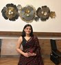 Siya - puta in Hyderabad Photo 1 of 1