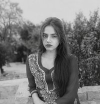 Siya - escort in Kochi