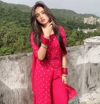 Siya - escort in Kochi