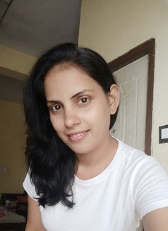Siya - puta in Kolkata Photo 1 of 1