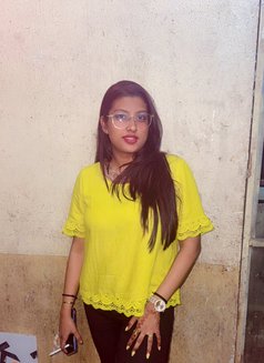 Siya - puta in Mumbai Photo 3 of 3