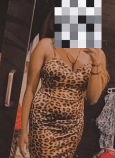 Siya - escort in Mumbai Photo 2 of 3