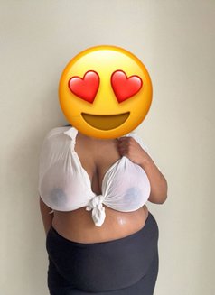 Siya - escort in Pune Photo 2 of 2