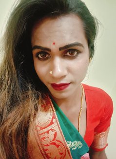 Siya - Transsexual escort in Pune Photo 3 of 5