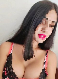 Siya[real Meet/cam show]available now - escort in Gurgaon Photo 5 of 7