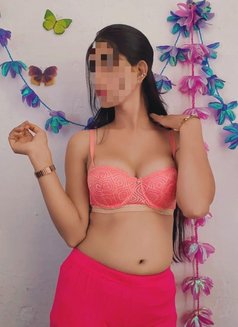 Siya[real Meet/cam show]available now - escort in Gurgaon Photo 6 of 7