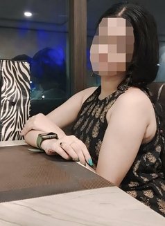 Real Meet & Cam Show, Escort - puta in Mumbai Photo 3 of 3