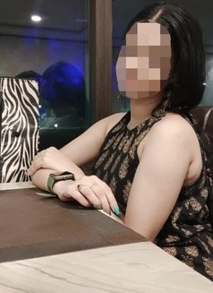 Siya Real Meet & Cam Show, Escort - puta in Mumbai Photo 1 of 3