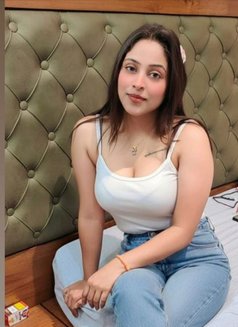 Siya - escort in Pune Photo 5 of 10