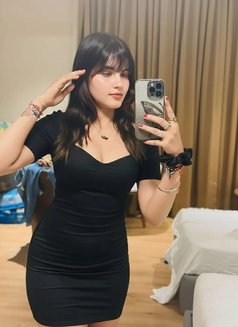 Siya - escort in Pune Photo 7 of 12