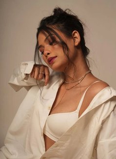 Siya - escort in Pune Photo 8 of 12