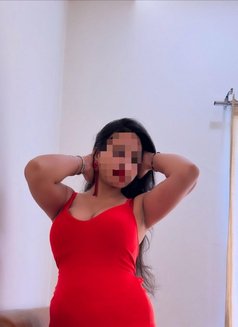 Siya Singh real meet & cam available - escort in Hyderabad Photo 1 of 2