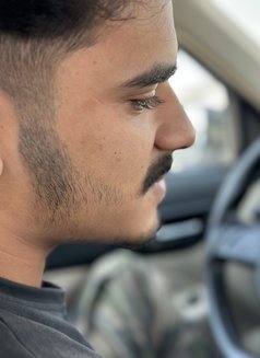 Siyam - Acompañantes masculino in Hofuf Photo 1 of 4