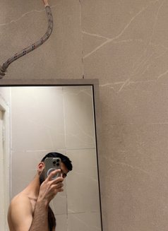 Siyam - Male escort in Riyadh Photo 1 of 6