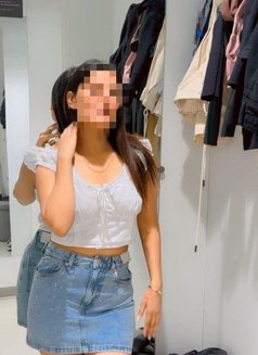 Siyani - escort in Mumbai Photo 6 of 12