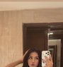 Sizzyy - Acompañantes transexual in Gurgaon Photo 1 of 12