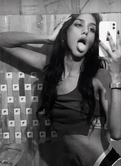 Sizzyy - Acompañantes transexual in Gurgaon Photo 2 of 12