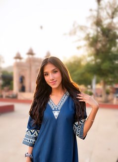 Sizzyy - Acompañantes transexual in Gurgaon Photo 5 of 12