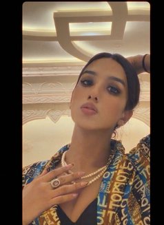 Sizzyy - Acompañantes transexual in Gurgaon Photo 9 of 12