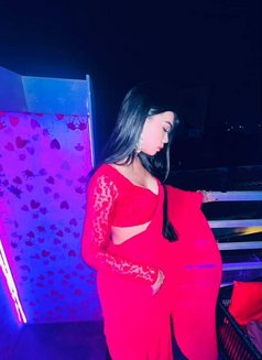 Sk Ayra - Transsexual escort in New Delhi Photo 7 of 13